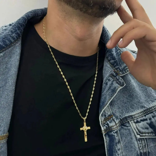 Cadena De Caballero De Tejido Gucci + Dije De Crucifijo