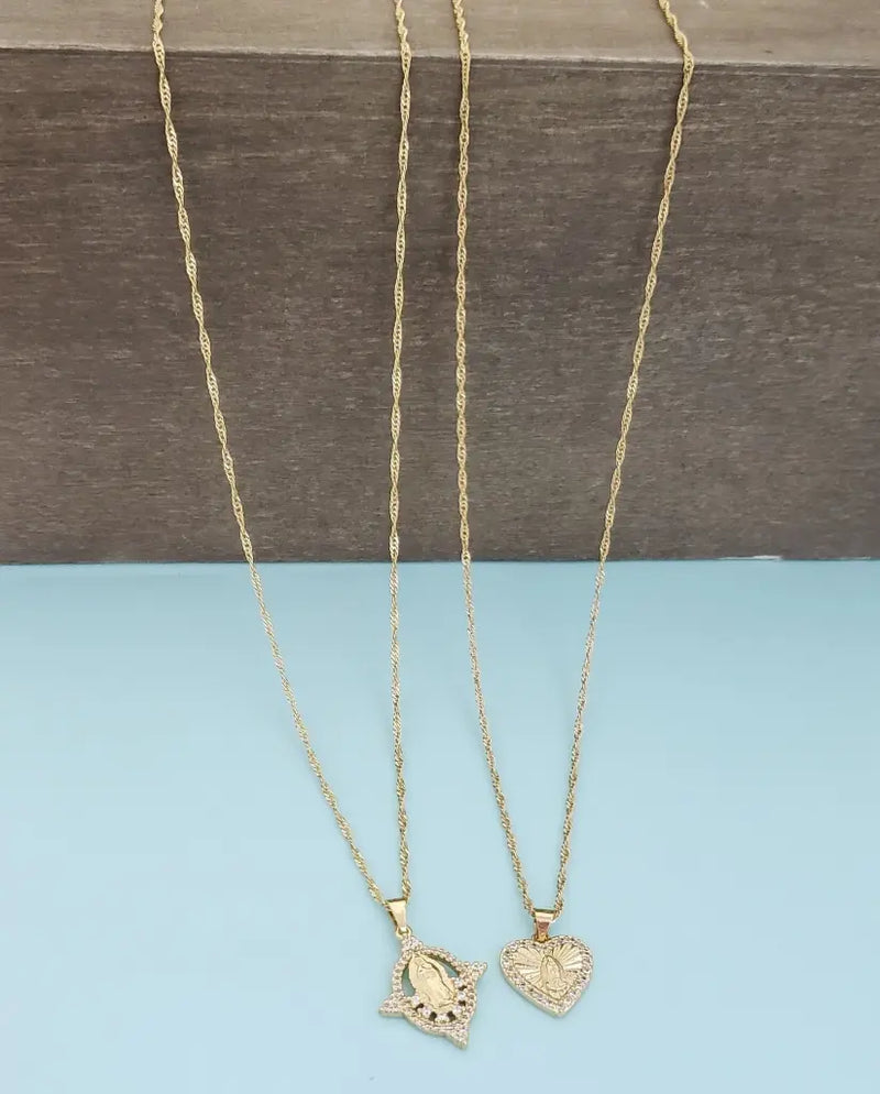 Cadenas De Pareja De Tejido Singapur Con Dijes De La Virgen De Guadalupe. (Cadena De Dama De 40cm, Cadena De Caballero De 50cm)
