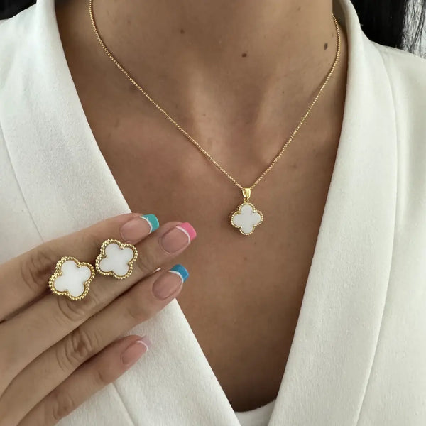 Conjunto De Dama Con Cadena De Tejido Rolón Con Dije Y Par De Topos De Trébol Blanco + Envío Gratis